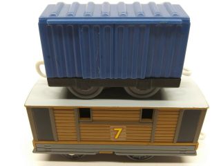 TOBY & BOXCAR Thomas & Friends Trackmaster Motorized Train 2006 HIT TOY 3