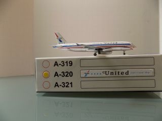 Aeroclassics 1:400 United Airlines Airbus A320 Friend Ship N475ua Retro Livery