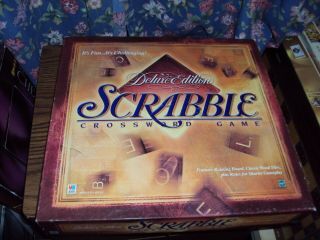 Scrabble Deluxe Board Game W/ Rotating Turntable Ages 8 Up 2 To 4 Players 2001