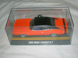 1968 Dodge Charger R/T - orange and black - Pioneer - - 2