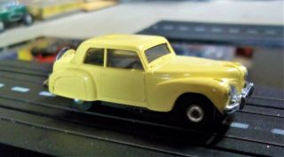 Aurora Model Motoring T - Jet Ho 1369 Lincoln Continental Yellow & Chassis