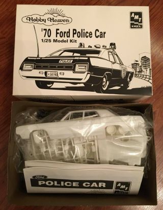 Amt Ertl Hobby Heaven 1970 Ford Police Car 1/25 Scale Plastic Model Kit