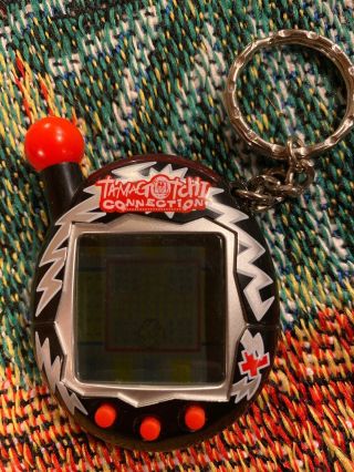 Lightning 2004 Bandai Tamagotchi Connection Black Red Virtual Pet