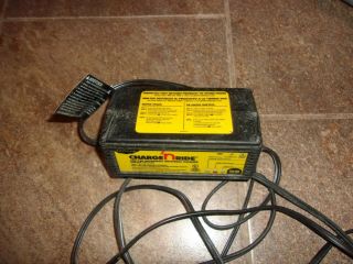 Schumacher Charge ' N Ride 1.  5 A 24/16 Volt Automatic Universal Charger CR2 3