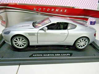 Silver Aston Martin Db9 Coupe 2010 Motor Max 1/18 Diecast Car
