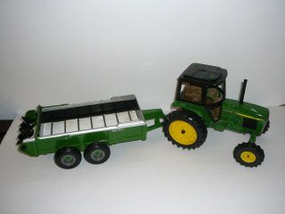 John Deere Toy Tractor Model 2755 & Trailer Frontier Ertl Manure Spreader 1/16