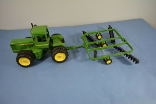 Ertl 597 750 Die - Cast 1/16 John Deere Cast Iron 8 Wheel Toy Tractor W/disk