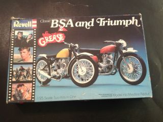 Revell Grease 2 Classic Bsa And Triumph Model Kit 1:25 Scale Kit 7706
