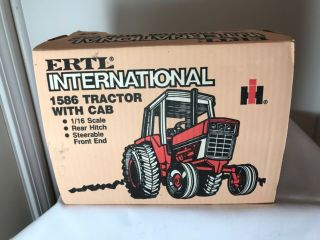 Ertl IH International Harvester 1586 Tractor w/Cab 1/16 Scale Stock 463 NIB 2