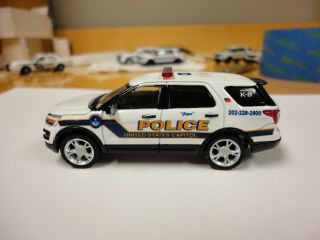 Custom 1/64 Scale Greenlight Ford Suv Us Capitol Police K9 Vehicle