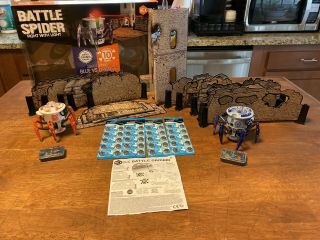 Hexbug The Tower Battle Ground Fight With 2 Battle Light Spiders Complete Look