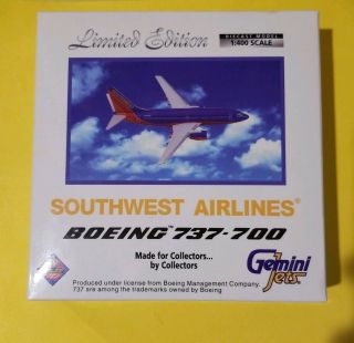 Gemini Jets 1:400 Southwest Airlines 737 - 700 Blue No Winglets N795SW see desc 3