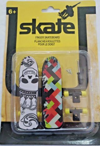 2 Finger Skateboards Graphic Design Skateboard In Package Kit