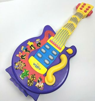 The Wiggles Wiggly Giggly Dancing Toy Guitar 2004 Spin Master Wiggles