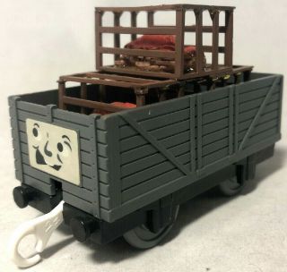 Tomy Trackmaster Thomas Train Rare 2002 Troublesome Truck Car W/lobster Crates