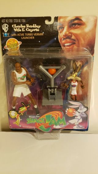 Space Jam Playmates Charles Barkley - Wile E.  Coyote Action Figure On Card