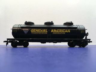 Ho Scale " General American Transportation " Triple Dome Tanker Freight Train Car