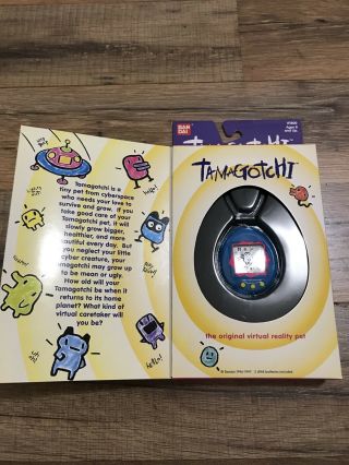 TAMAGOTCHI Blue & Pink Virtual Reality Pet 1997 Bandai 1800 2