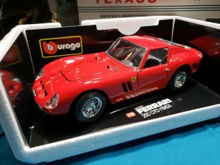 Burago No.  3011 Ferrari 250 Gto (1962) Red 1:18 Die - Cast Car