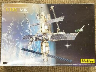 Mir Space Station 1/125 Scale Model Kit 80442 Heller - - Opened,  Never Assembled
