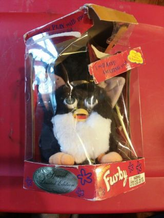 1999 Special Limited Edition Graduation Electronic Furby Model 70 - 886