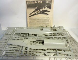 1/32 Scale " F - 16a " Minicraft Hasegawa Model Airplane " No Box Or Decals "