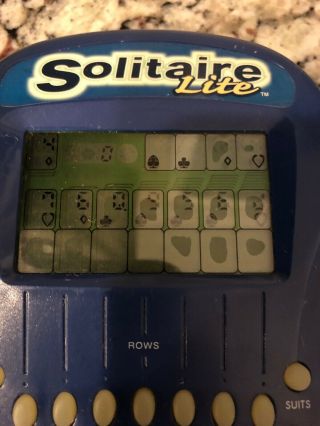 Radica: SOLITAIRE LITE Hand Held Game Pre - Owned FS 2