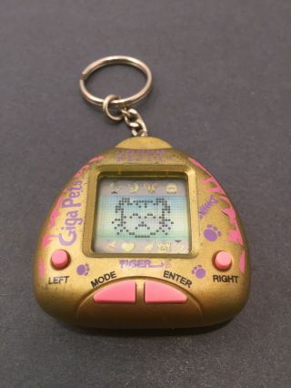 1997 Tiger Electronics Giga Pets SPECIAL GOLD EDITION Compu Kitty 3
