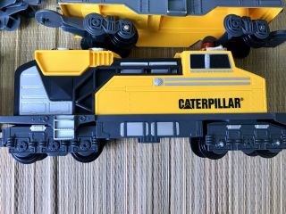 Toy State Caterpillar CAT Motorized Train Set 55651 3