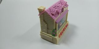 Pixel Chix 2005 Electronic Dollhouse Cottage House Yellow Pink Roof great 2