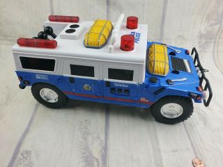 2000 Tonka Hasbro Hummer Blue Police Humvee Rescue Lights Sound Winch 2
