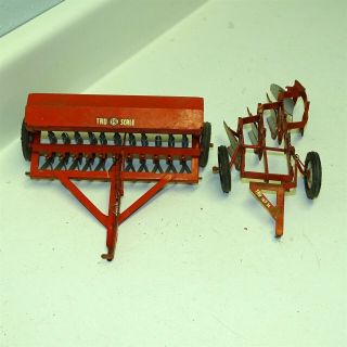Vintage Tru Scale Planter,  4 Bottom Plow,  Farm Implement Toys,  (2) Parts 2