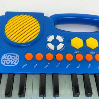 Vintage Kool Toyz Electronic Keyboard Flashing Keys Music Developmental Sounds 2