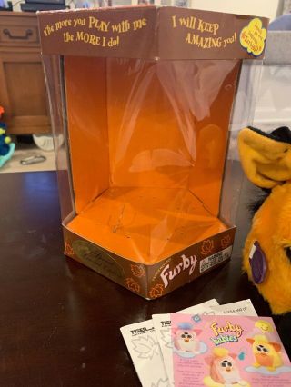 Vintage 1999 Halloween Furby Tiger Limited Edition 70 - 887 box 3
