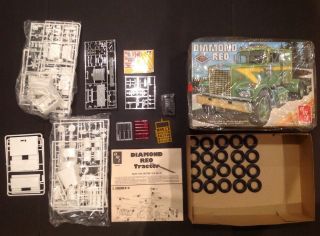Vintage Amt Diamond Reo Tractor T537 1/25 Scale Kit Open Box 100 Complete