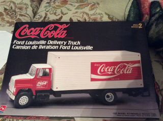 1998 Amt Coca - Cola Ford Louisville Delivery Truck Model Open Box Contents