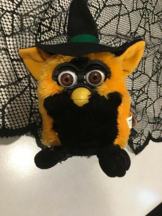 Vintage 1999 Autumn Halloween Witch Furby Tiger Electronics Not