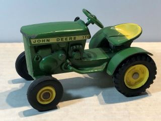 Ertl John Deere 110 Lawn Tractor 1/16 Scale Made In U.  S.  A.  Early 1970 