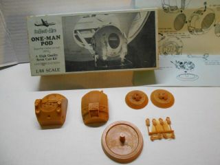 One Man Pod By Collect Air Vintage 1/48