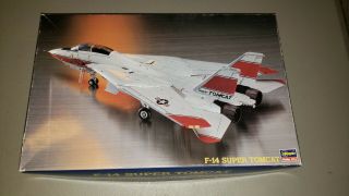 1991 Hasegawa F - 14 Tomcat 1/48 Plastic Model Kit