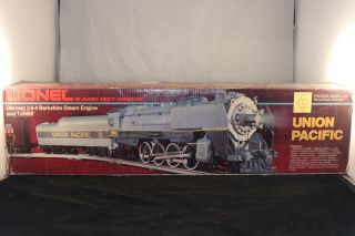 Lionel 6 - 8002 Up/union Pacific 2 - 8 - 4 Berkshire Steam Engine & Tender