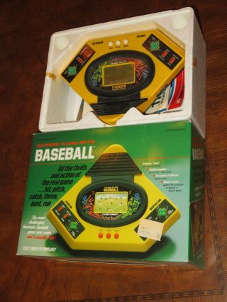 Vintage 1986 Vtech Handheld Electronic Talking Baseball Game