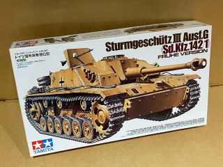 Tamiya 1/35 Sturmgeschutz Iii Ausf.  G Sd.  Kfz.  142/1 Fruhe Version,  Contents