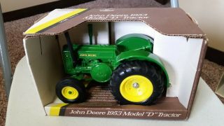 1/16 Ertl John Deere 1953 Model " D " Tractor Stock 5596