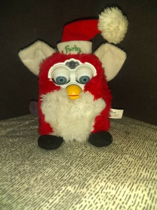 1999 Christmas Santa Furby With Tag Santa Hat Red And White