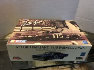 Revell Monogram 1967 Ford Fairlane 115 Parnelli Jones 1/32 Slot Car Limited