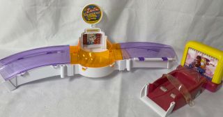 Zhu Zhu Pets Hamster Drive In Movie Room & Burger Take Out W/ Tunnels