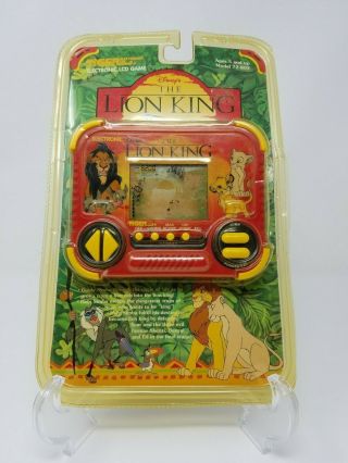 The Lion King | Disney Handheld Game | Package & Contents