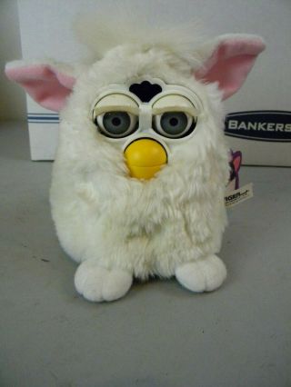 Furby 70 - 800 Series 1 Tiger Snowball Electronic Toy - White 1998 W/tags