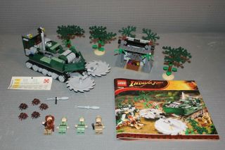 Lego Indiana Jones 7626 Jungle Cutter,  Missing 1 Rifle & 1 Tan Dish